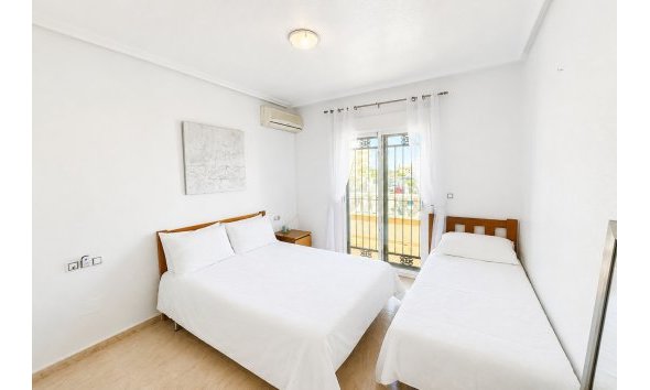 Revente - Town House -
Campoamor - Costa Blanca