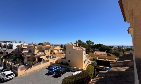 Revente - Town House -
Campoamor - Costa Blanca
