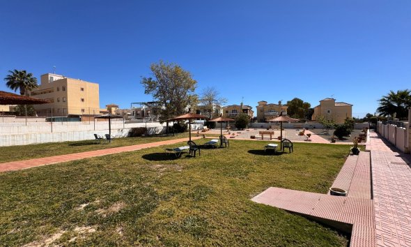 Revente - Town House -
Campoamor - Costa Blanca