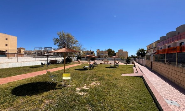 Revente - Town House -
Campoamor - Costa Blanca