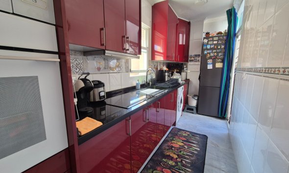 Resale - Bungalow -
Torrevieja - Costa Blanca