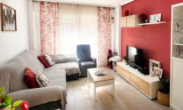Resale - Apartment -
San Fulgencio - San Fulgencio Pueblo