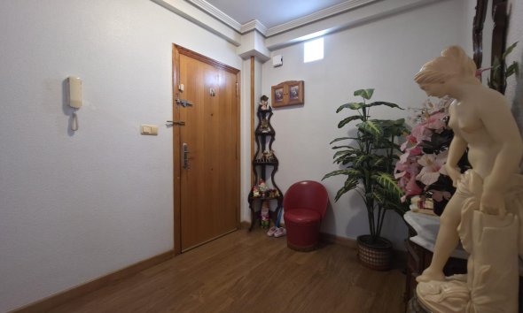 Revente - Apartment -
Torrevieja - Acequion