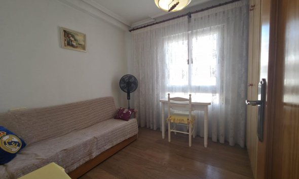 Revente - Apartment -
Torrevieja - Acequion