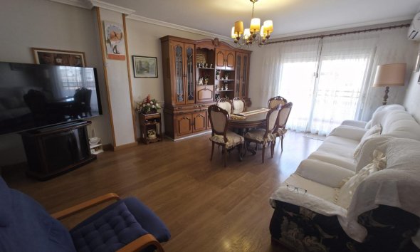 Revente - Apartment -
Torrevieja - Acequion