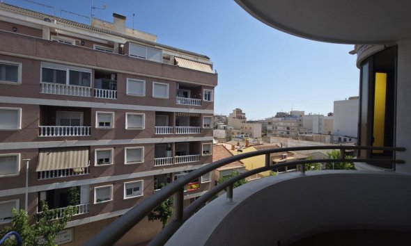 Revente - Apartment -
Torrevieja - Acequion