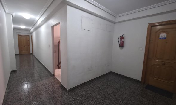 Revente - Apartment -
Torrevieja - Acequion