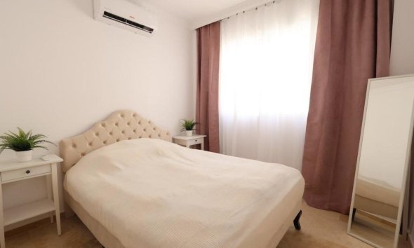 Revente - Villa -
Villamartin - Costa Blanca