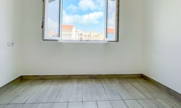 Revente - Apartment -
Torrevieja - Costa Blanca
