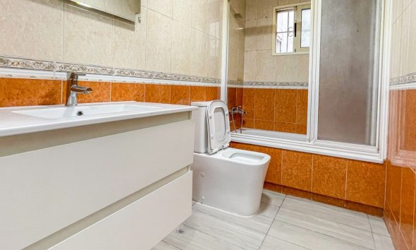 Revente - Apartment -
Torrevieja - Costa Blanca