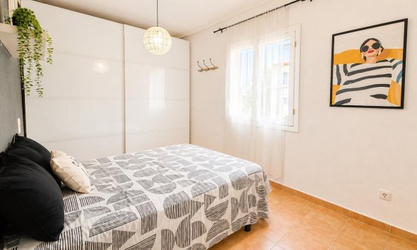 Reventa - Apartment -
Torrevieja - Habaneras