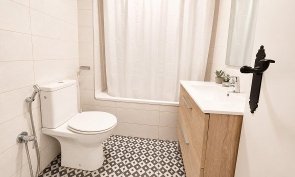 Reventa - Apartment -
Torrevieja - Habaneras