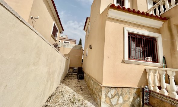 Revente - Villa -
Villamartin - Costa Blanca