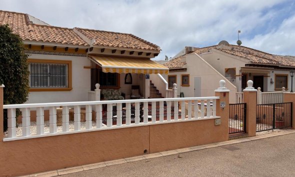 Revente - Semi Detached -
Lomas de Caboroig - Costa Blanca