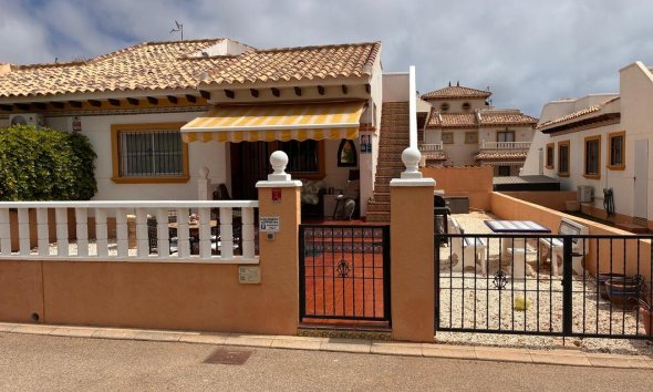 Revente - Semi Detached -
Lomas de Caboroig - Costa Blanca