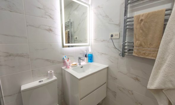 Revente - Attique -
Villamartin - Costa Blanca