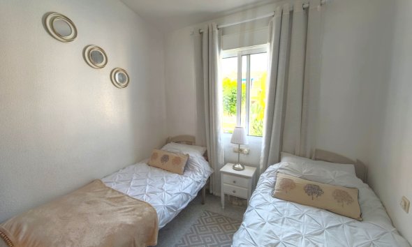 Revente - Attique -
Villamartin - Costa Blanca