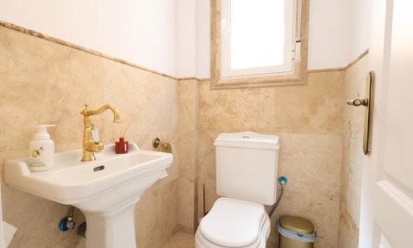 Revente - Villa -
Orihuela Costa - Costa Blanca