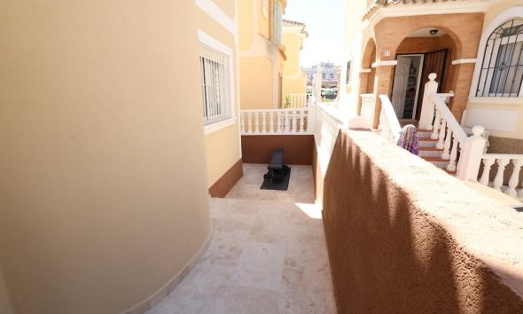 Revente - Villa -
Orihuela Costa - Costa Blanca