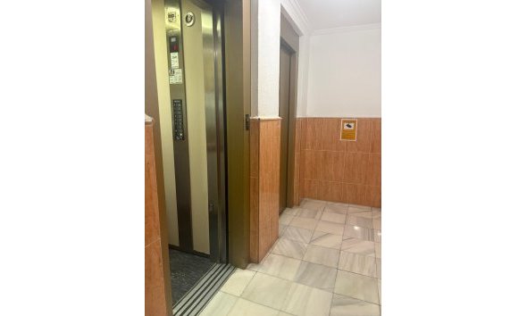 Revente - Apartment -
Torrevieja - Costa Blanca