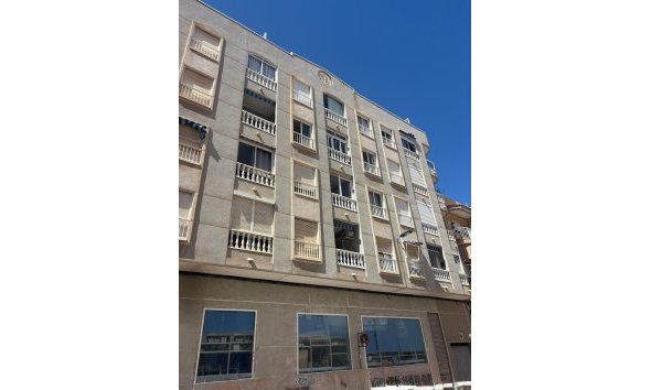 Revente - Apartment -
Torrevieja - Costa Blanca
