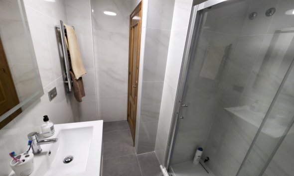 Revente - Apartment -
Villamartin - Costa Blanca