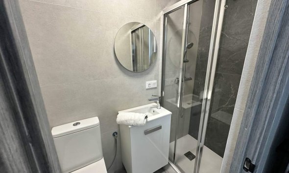 Revente - Apartment -
Torrevieja - Centro