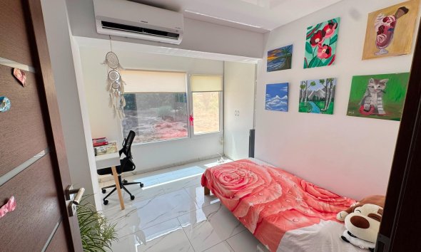 Revente - Apartment -
Torrevieja - Zona Los Frutales