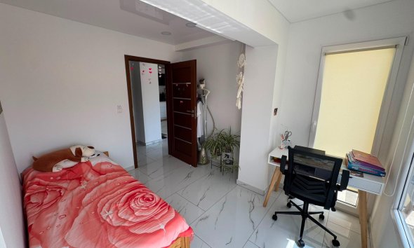 Revente - Apartment -
Torrevieja - Zona Los Frutales