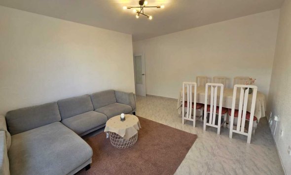 Revente - Apartment -
Torrevieja - Habaneras