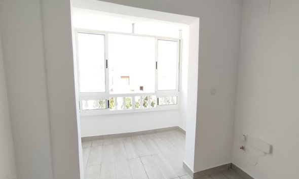 Revente - Apartment -
Torrevieja - Habaneras
