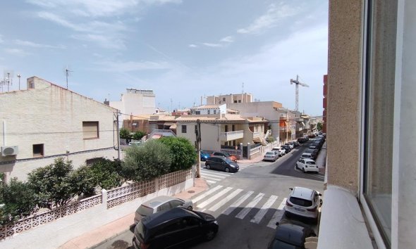Revente - Apartment -
Torrevieja - Habaneras
