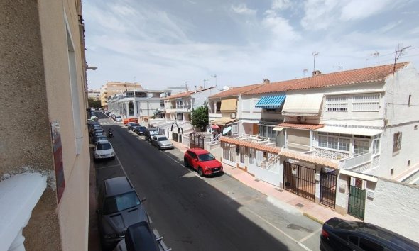 Revente - Apartment -
Torrevieja - Habaneras