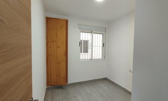 Revente - Apartment -
Torrevieja - Habaneras