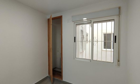 Revente - Apartment -
Torrevieja - Habaneras