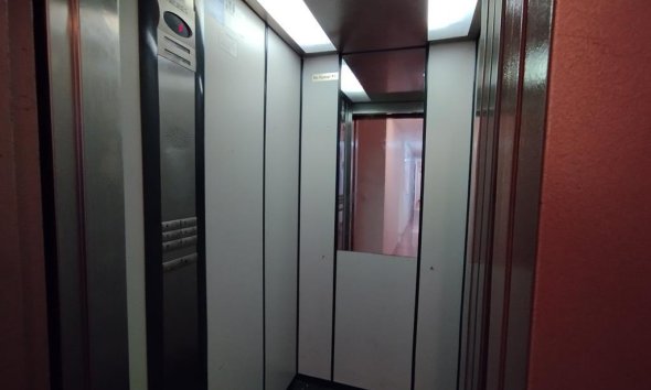 Revente - Apartment -
Torrevieja - Habaneras