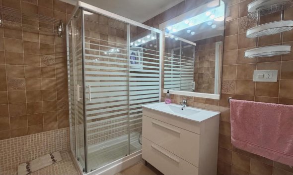 Revente - Attique -
Torrevieja - Habaneras