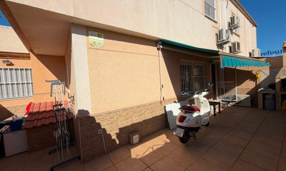 Revente - Quad House -
Torrevieja - Carrefour
