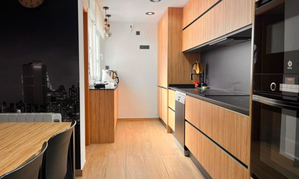 Revente - Quad House -
Torrevieja - Carrefour