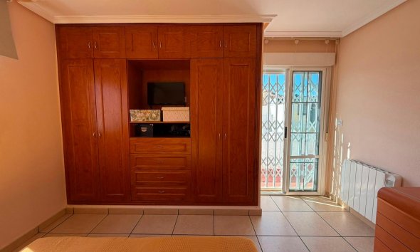 Revente - Quad House -
Torrevieja - Carrefour