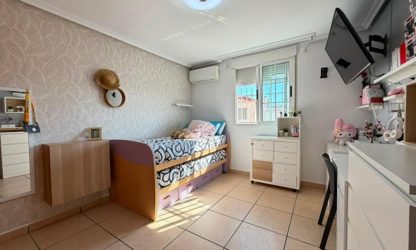 Revente - Quad House -
Torrevieja - Carrefour