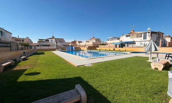 Revente - Quad House -
Torrevieja - Carrefour