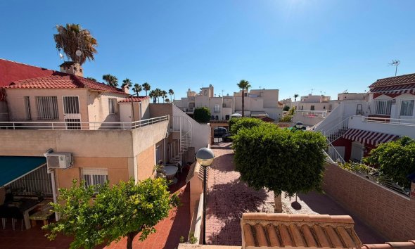 Revente - Quad House -
Torrevieja - Carrefour