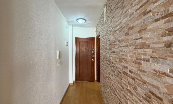 Revente - Apartment -
Torrevieja - Playa del Cura