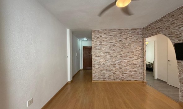 Revente - Apartment -
Torrevieja - Playa del Cura