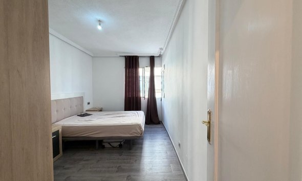 Revente - Apartment -
Torrevieja - Playa del Cura