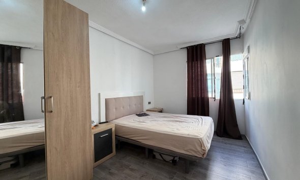 Revente - Apartment -
Torrevieja - Playa del Cura