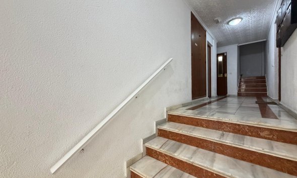 Revente - Apartment -
Torrevieja - Playa del Cura
