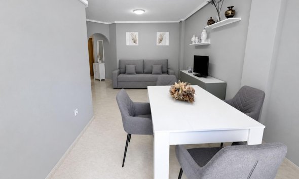 Revente - Apartment -
Torrevieja - Estacion De Autobuses
