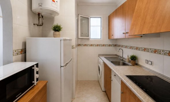 Revente - Apartment -
Torrevieja - Estacion De Autobuses